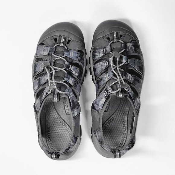 KEEN Newport H2 sandals Sz 10 NEW